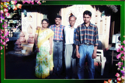 Mahendra's World (Family Photo)